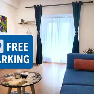 Apartamento 1br On The Beautiful Street In Center, Liubliana